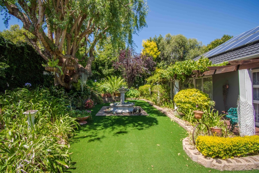 4 Bedroom Property for Sale in Heldervue Western Cape